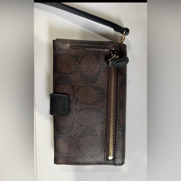 Coach Wristlet - Picture 2 of 3